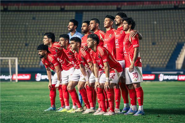  أتوبيسات مجانية لنقل جماهير الأهلي إلى ملعب برج العرب الخميس 