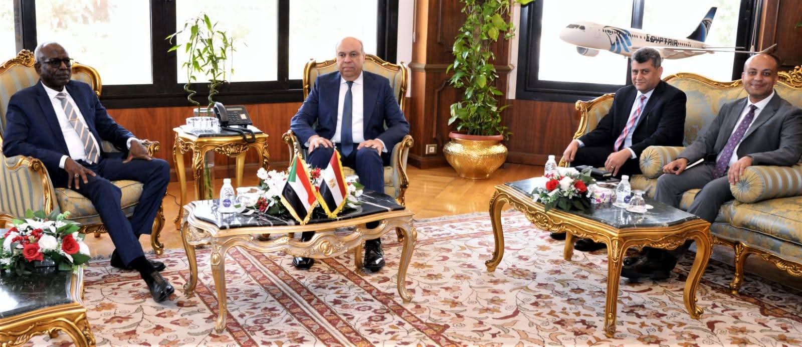 مصر تعلن تقديم كافة أوجه الدعم والإمكانات الفنية المتخصصة لخدمة وتطوير قطاع الطيران المدني بالسودان
