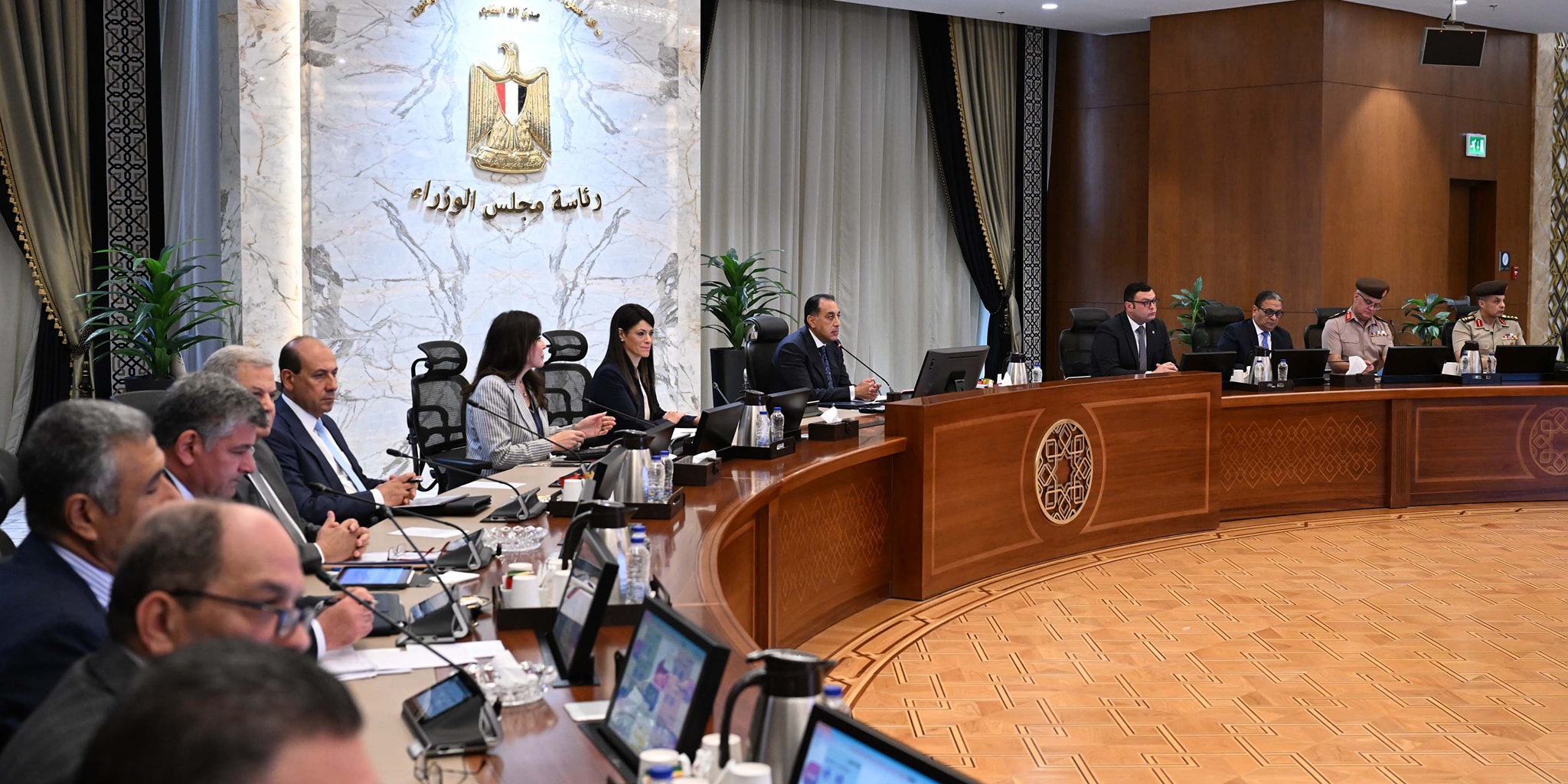 رئيس الوزراء يتابع الموقف التنفيذي للمرحلة الأولى من المبادرة الرئاسية حياة كريمة
