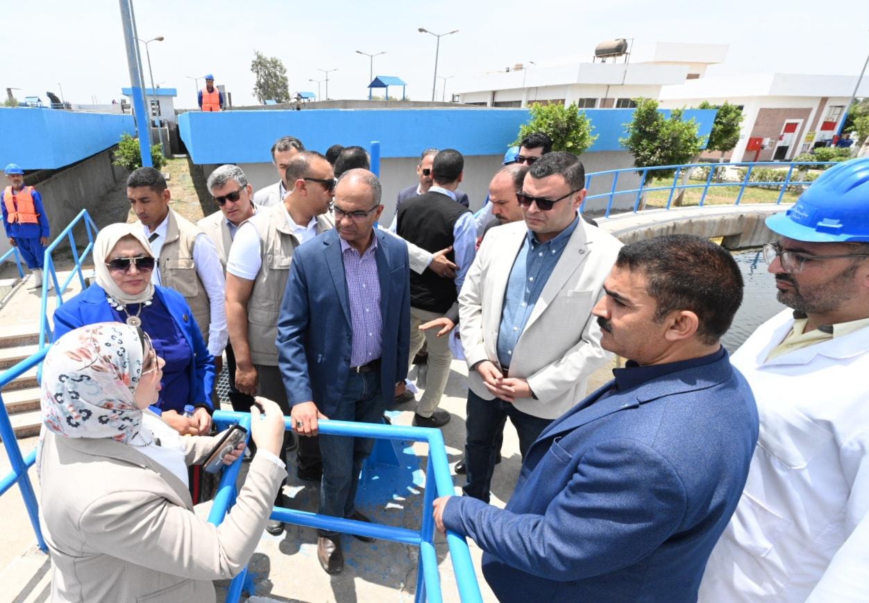 وزير الإسكان يوجه بوضع خُطة لتوفير كافة الاحتياجات الحالية والمستقبلية من مياه الشرب بالشرقية