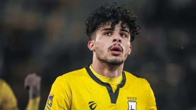 الأهلي قد يحسم صفقة  اللاعب العراقي مصطفى قابيل 