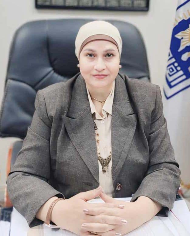 تعليم القاهرة: إحالة رئيس لجنة ومراقب وأمن وطالبة للتحقيق 