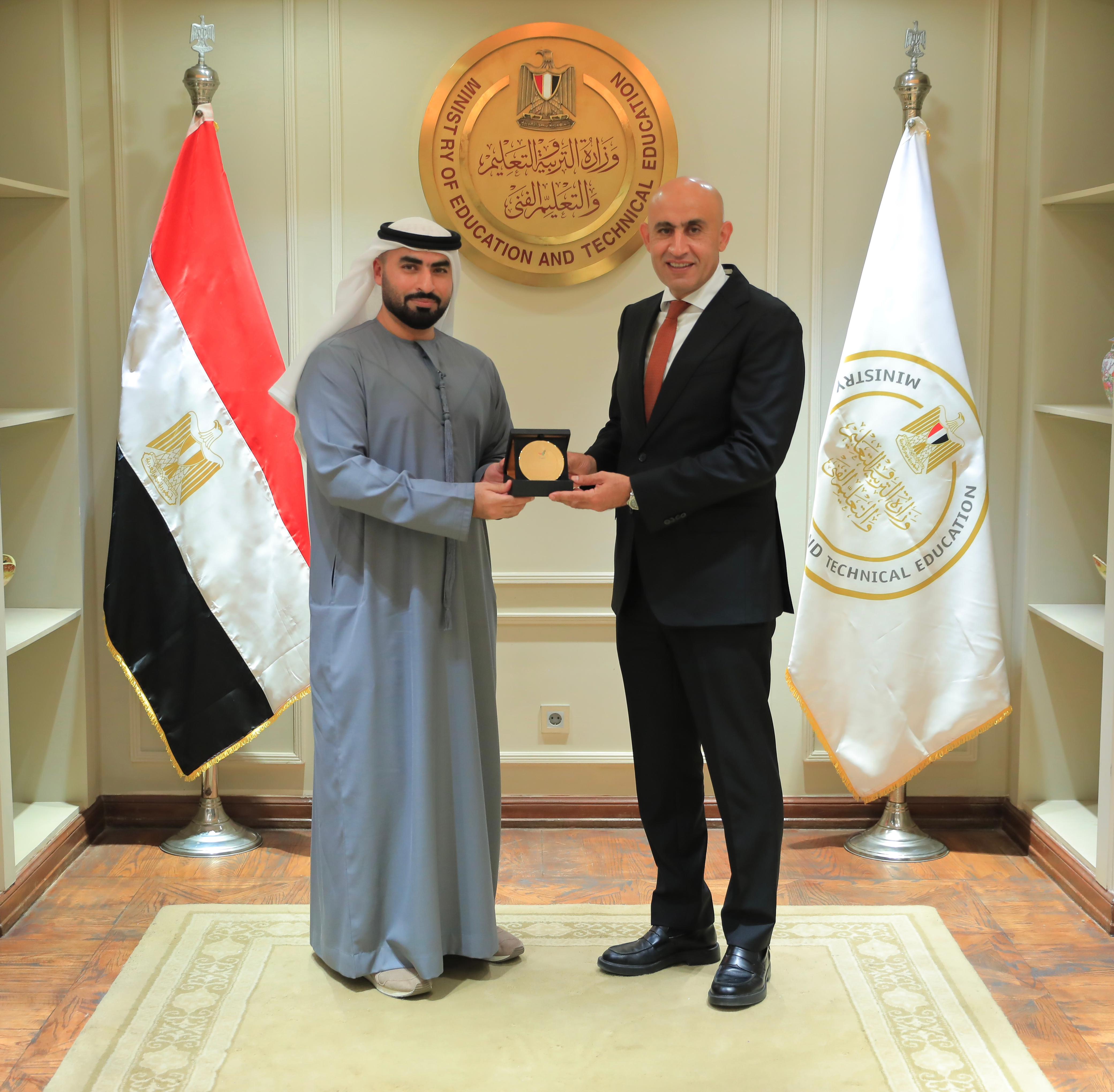 شراكة تعليمية استراتيجية مع المدرسة الرقمية بالإمارات بشأن تطوير شامل لمدارس التعليم الفني