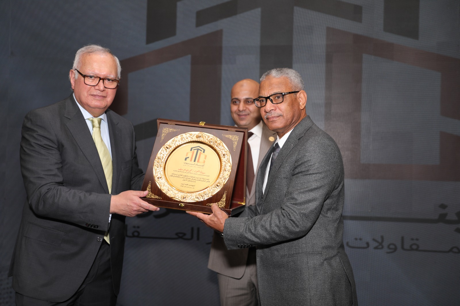 تحالف استراتيجي بين  «الأهلي مصر لإدارة الأصول العقارية» و«ATC للمقاولات والتطوير العقاري » لتنفيذ مشروعات مشتركة