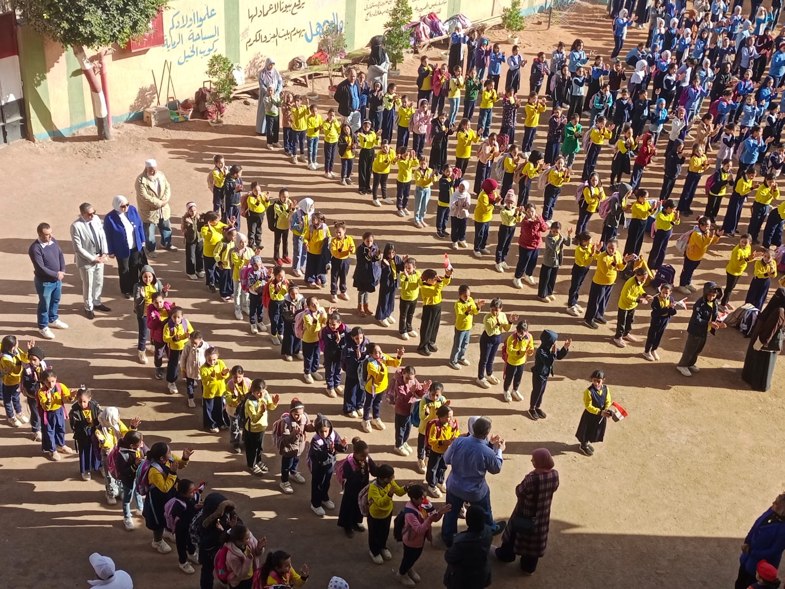 في أول أيام شهر رمضان الكريم… كثافة طلابية مرتفعة وانتظام التقييمات داخل مدارس كرداسة بالجيزة